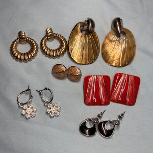 Lot of Vintage Women's Earrings - 6 Pairs